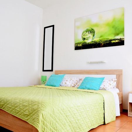 Rooms Vilma Close To Rab City Palit Exterior foto