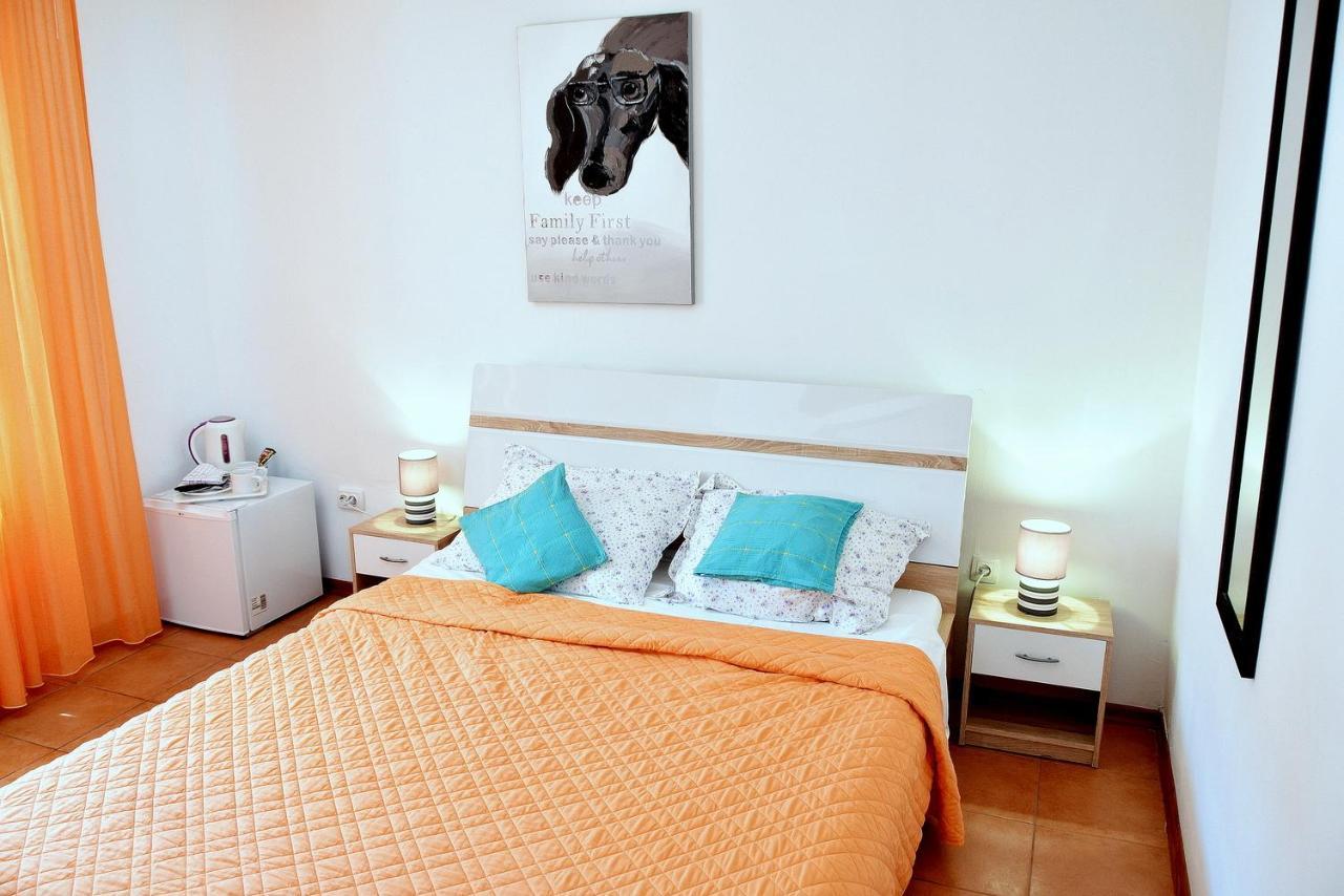 Rooms Vilma Close To Rab City Palit Exterior foto